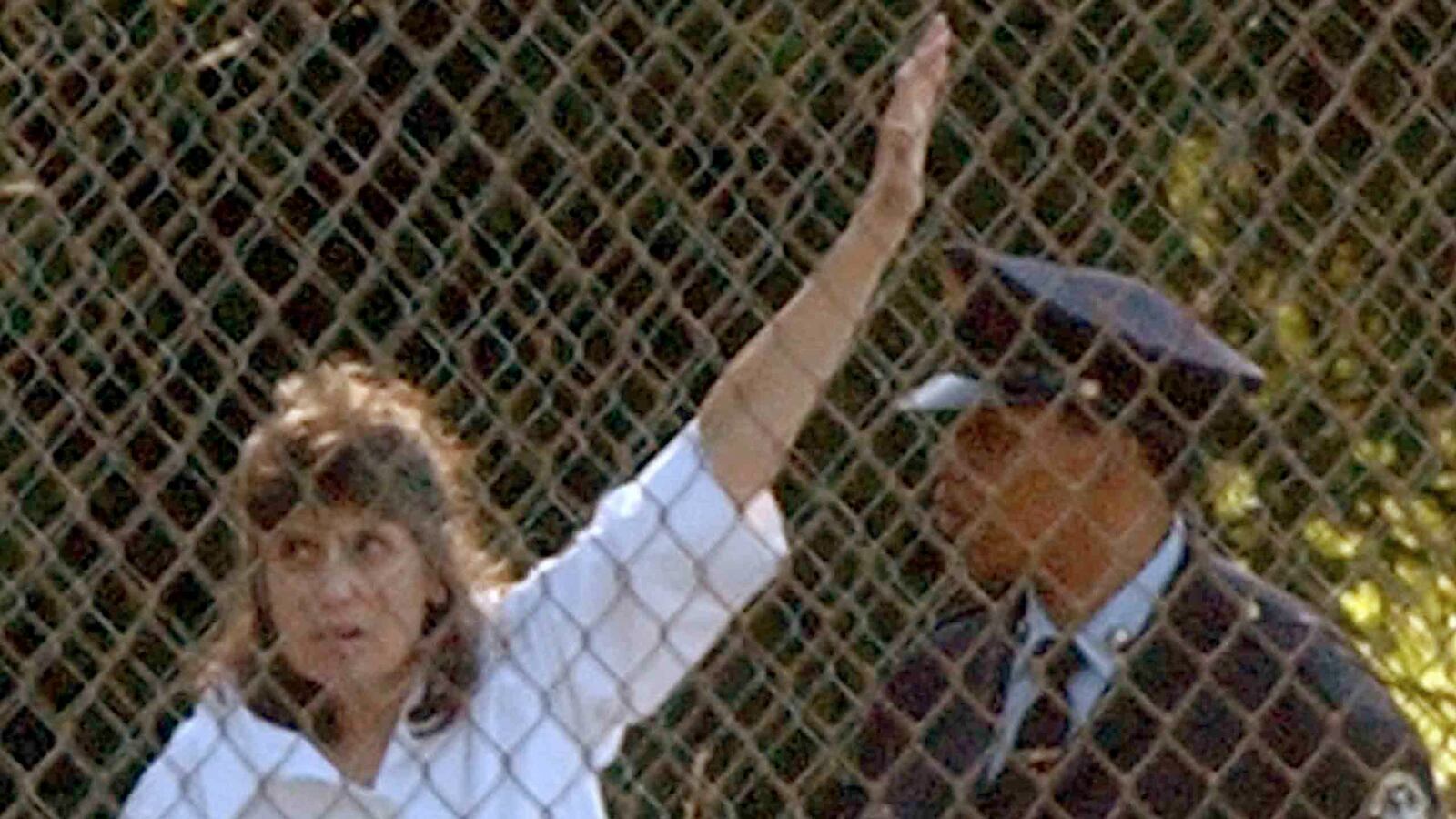 cheats/2013/04/02/kathy-boudin-teaching-at-columbia/130402-_boudin-columbia-heist-cheat_nl9pk2