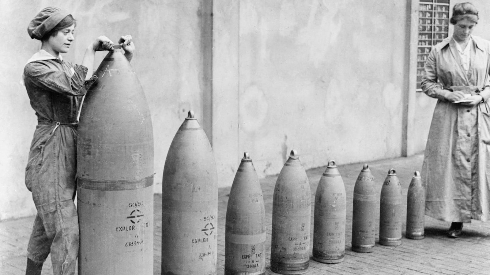 articles/2014/06/29/the-tragic-heroic-women-of-world-war-i/140627-winspear-women-wwi-tease_ksswq9