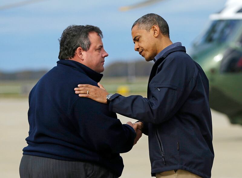 galleries/2013/05/28/barack-obama-and-chris-christie-s-jersey-shore-bromance-photos/obama-christie-2012-sandy2_cbnoe7