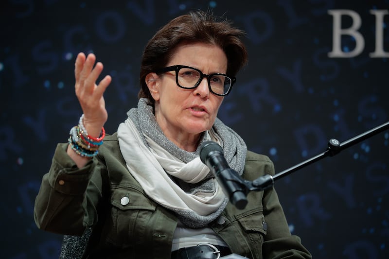 WASHINGTON, DC - DECEMBER 15: Kara Swisher conducts a recording of her "On With Kara Swisher" podcast at the Johns Hopkins University Bloomberg Center on December 15, 2025 in Washington, DC. Part of the university's Discovery Series and co-hosted by Vox Media, Swisher interviewed Uber CEO Dara Khosrowshahi and Aurora CEO Chris Urmson about the effect of artificial intelligence on transportation, including autonomous vehicles, policy, competition and predictions for the future. (Photo by Chip Somodevilla/Getty Images)