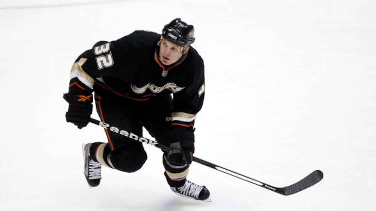Kyle Calder #32 of the Anaheim Ducks on the ice.