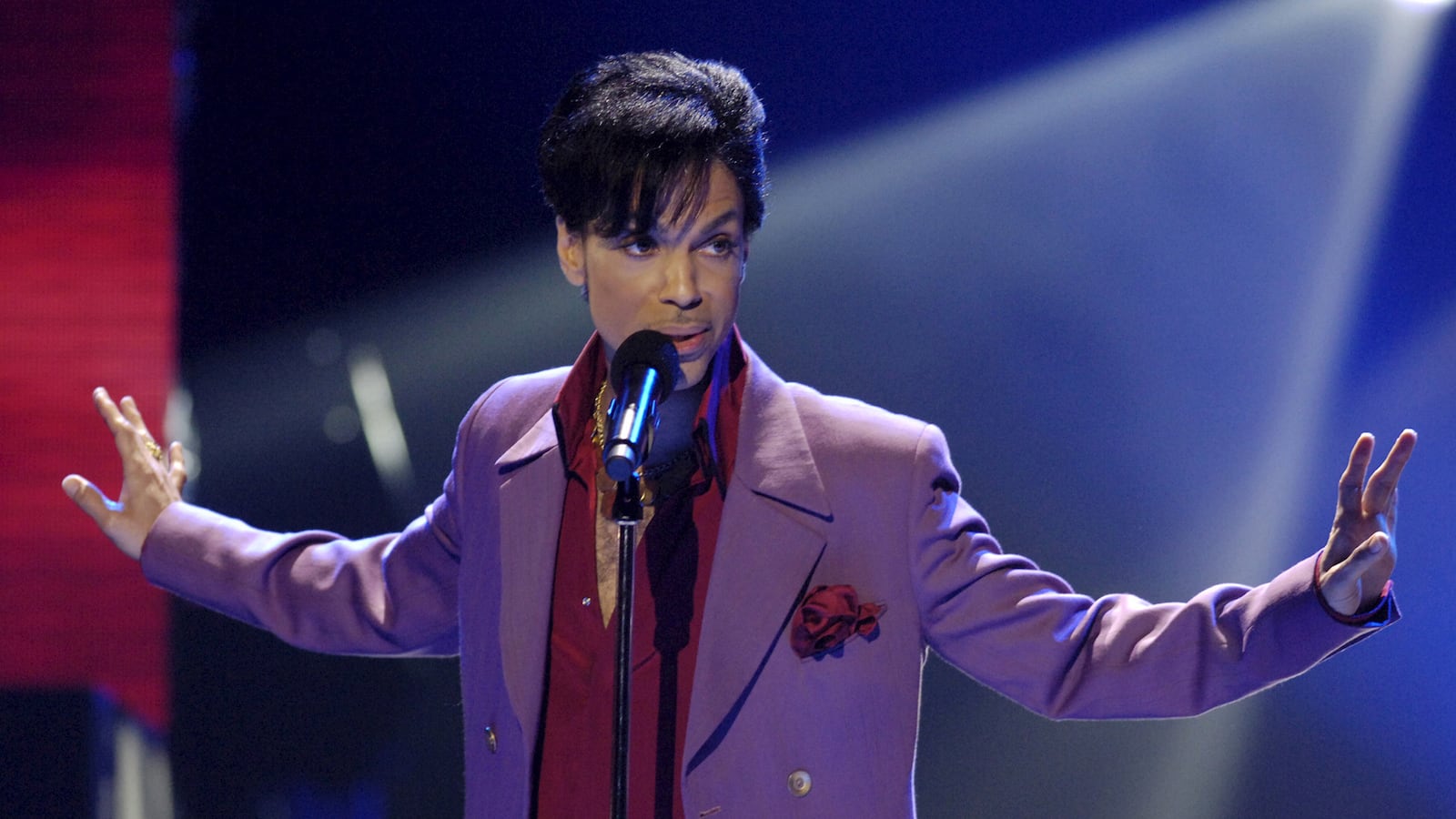 articles/2016/04/25/prince-worked-154-hours-straight-with-no-sleep-before-death/160421-prince-drug-overdose-cheat_rixja4