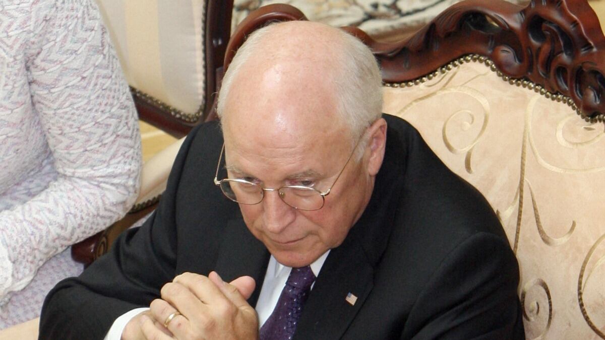 articles/2012/03/25/cheney-in-history/cheney-sneak_kehrdl