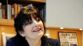 articles/2009/04/20/mothers-daughters-and-food/gostin-mother-daughter-cooking_23044_uv7vjs