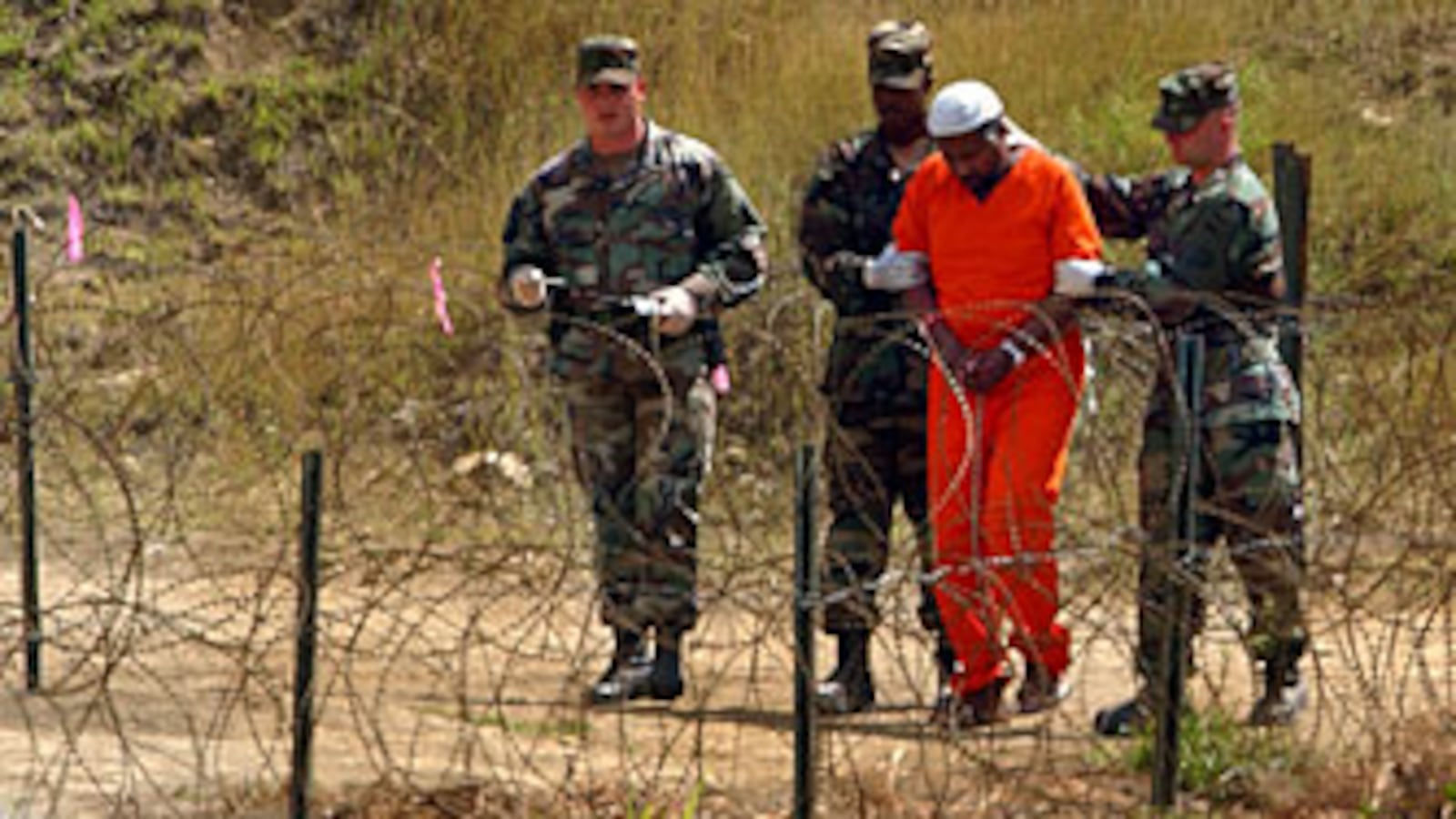 cheats/2009/03/18/gitmo-detainees-headed-to-us/guantanamo-bay-main_il1xex