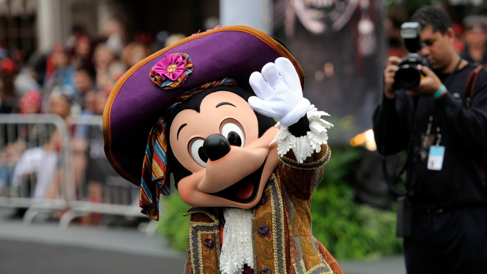 cheats/2011/10/27/disney-channel-conquers-russia/disney-russia-cs_h7qs9q