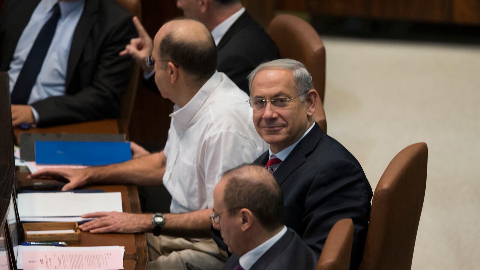 articles/2013/11/22/when-israel-s-military-experts-disagree/OZ_Netanyahu_cabinet_meeting_cpxinu