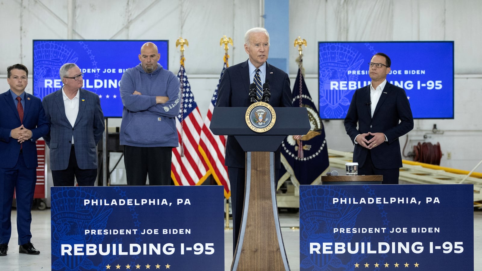 2023-06-17T162702Z_1782599477_RC24L1AUK6U8_RTRMADP_3_USA-BIDEN_iaa79k