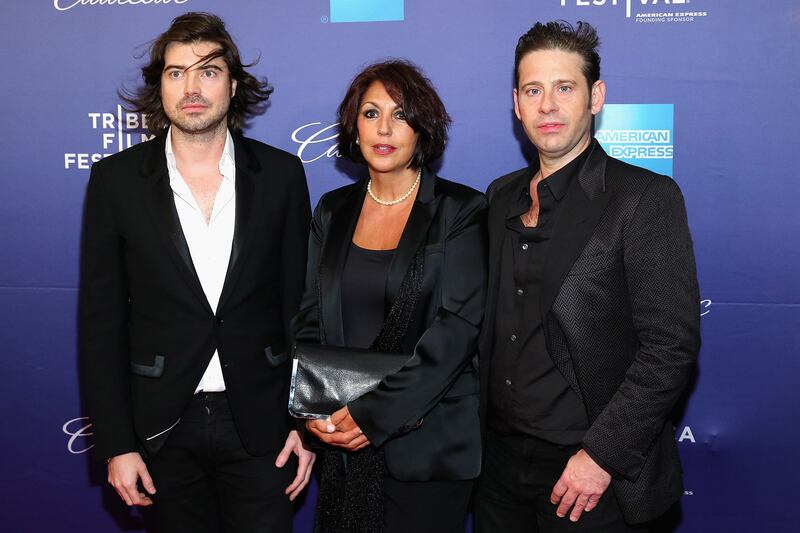 articles/2013/04/27/bernie-madoff-s-secretary-keeps-apologizing-in-in-god-we-trust/130427-grove-madoff-secretary-embed_nyee8j