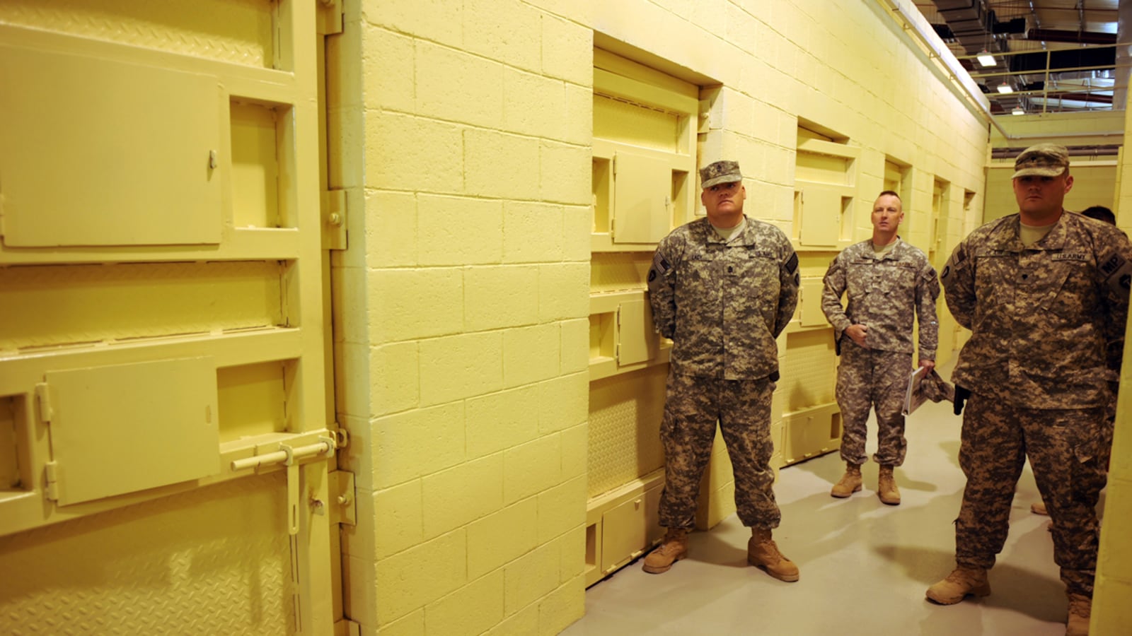 articles/2012/07/16/obama-s-global-jail-in-afghanistan/obama-global-jail-bagram-roston_wyvqsj