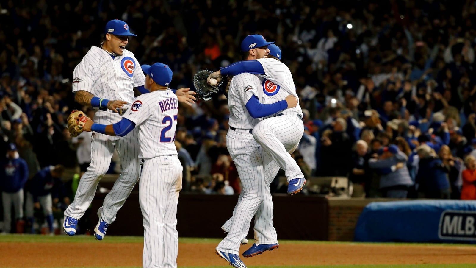 cheats/2016/10/23/cubs-advance-to-world-series/161023-cubs-win-cheat_xk1qyu