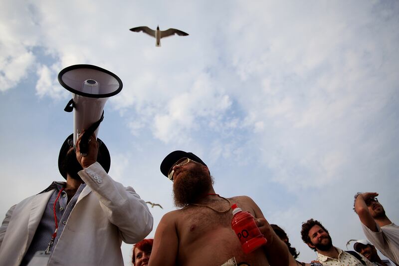 galleries/2013/08/11/seo-the-2013-artist-sandcastle-competition-hosted-by-creative-time-photos/gal-sandcastle-16_uaeitu