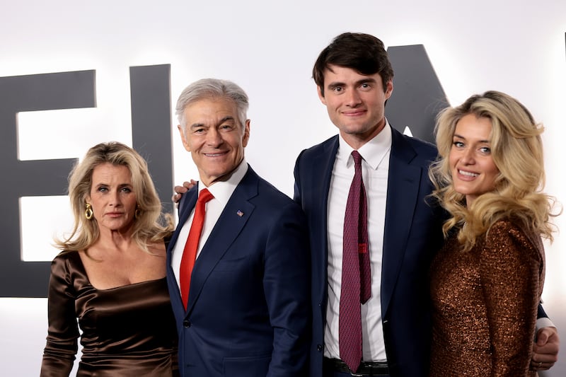 Mehmet Oz and family