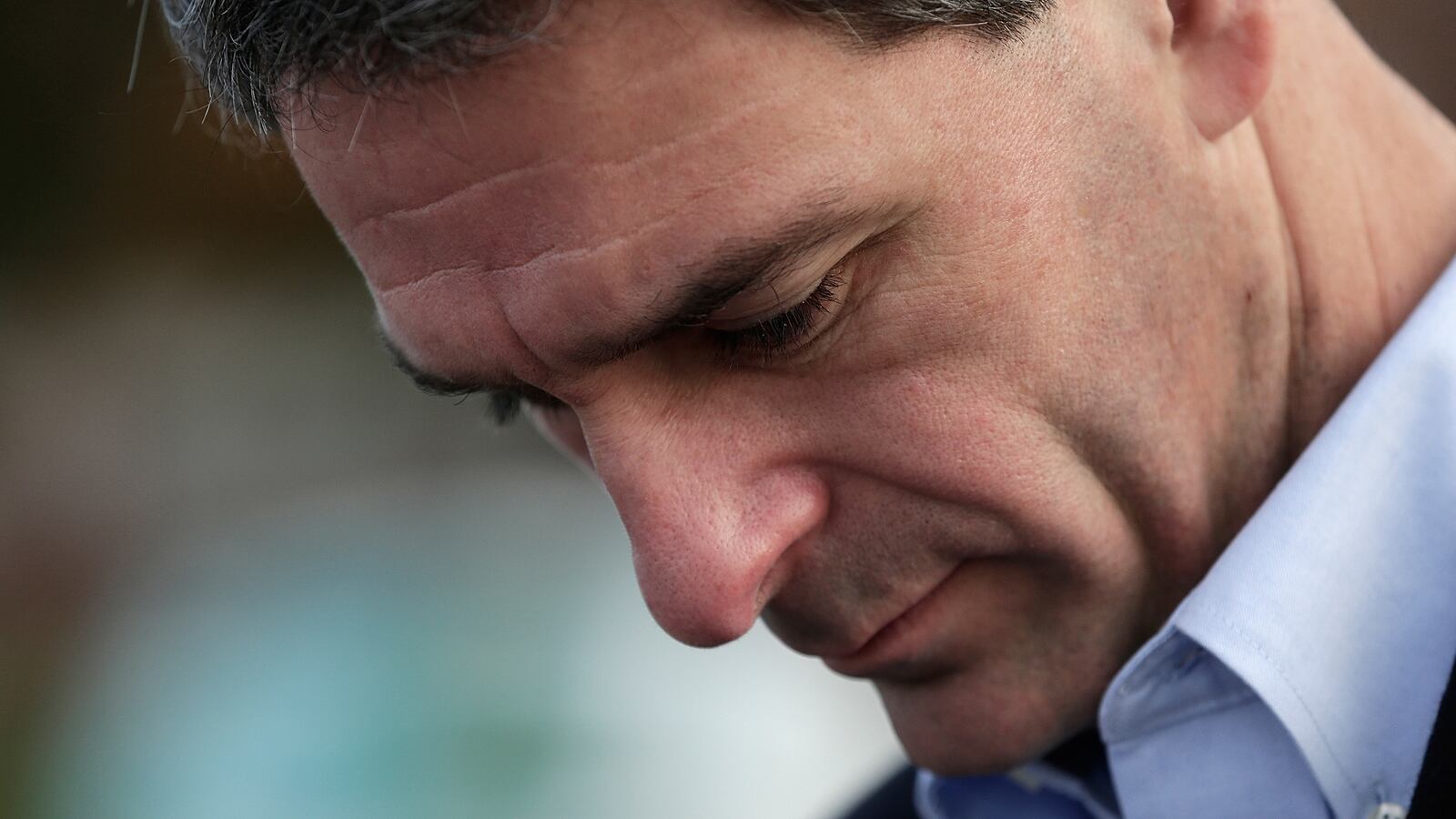 articles/2013/11/06/ken-cuccinelli-loses-narrowly-to-terry-mcauliffe-for-virginia-governor/131105-jacobs-va-election_avrr8d