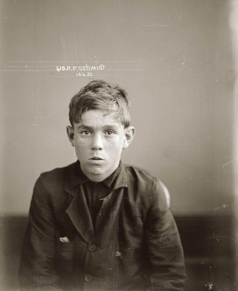 galleries/2014/11/15/model-prisoners-australian-mug-shots-from-the-20s/141113-ronald-frederick-schmidt_dvkett