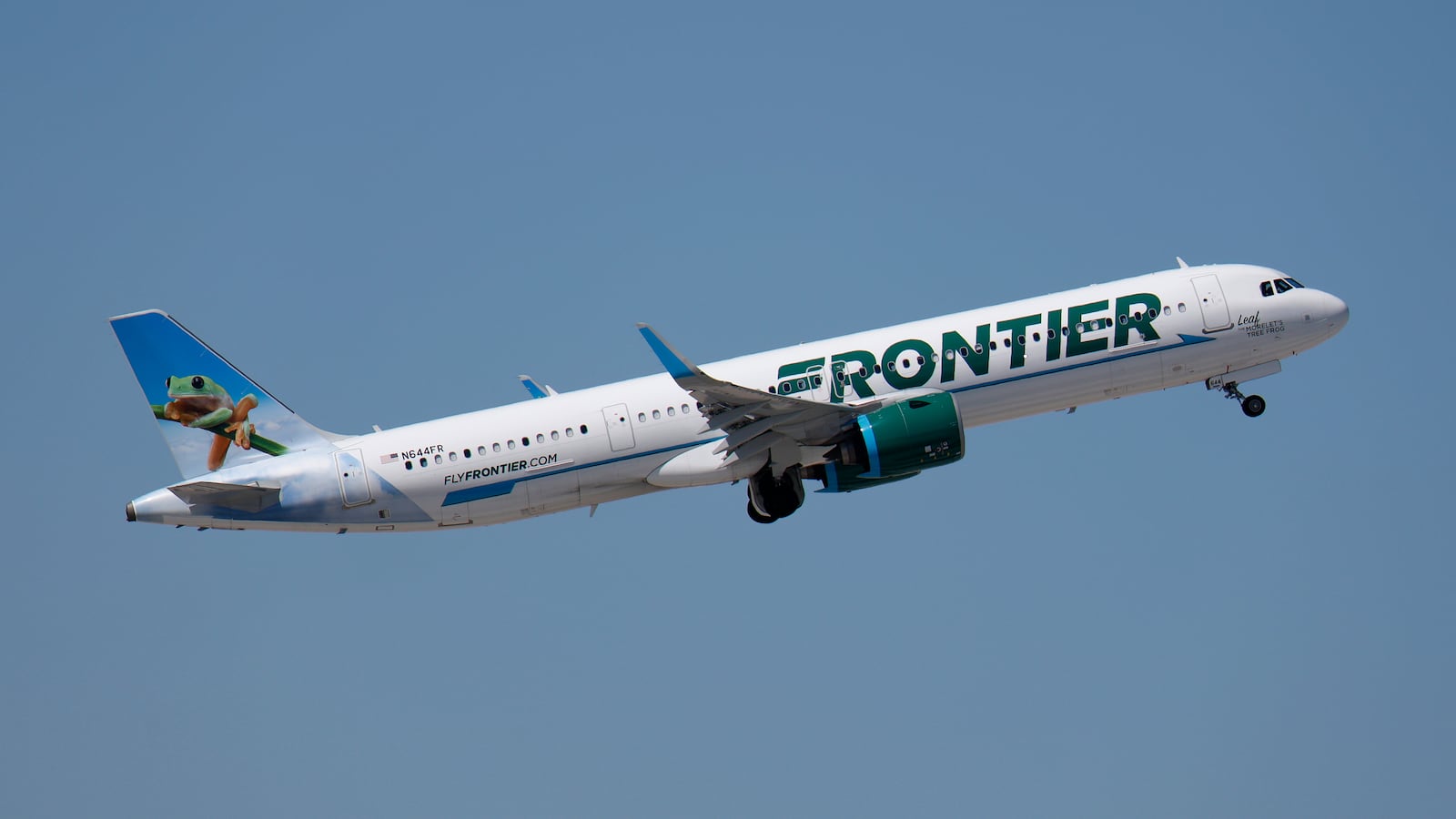 A Frontier Airlines Airbus A321