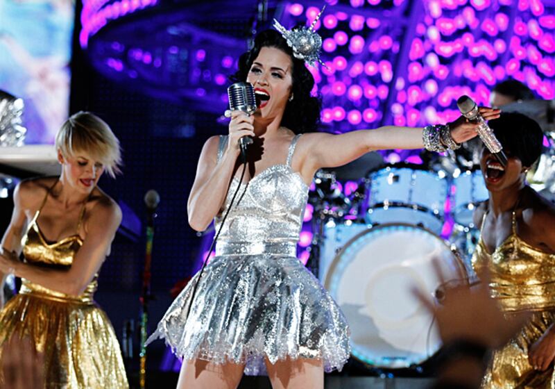galleries/2010/12/02/grammy-nominations-concert/grammy-noms-concert-5_vzncxf