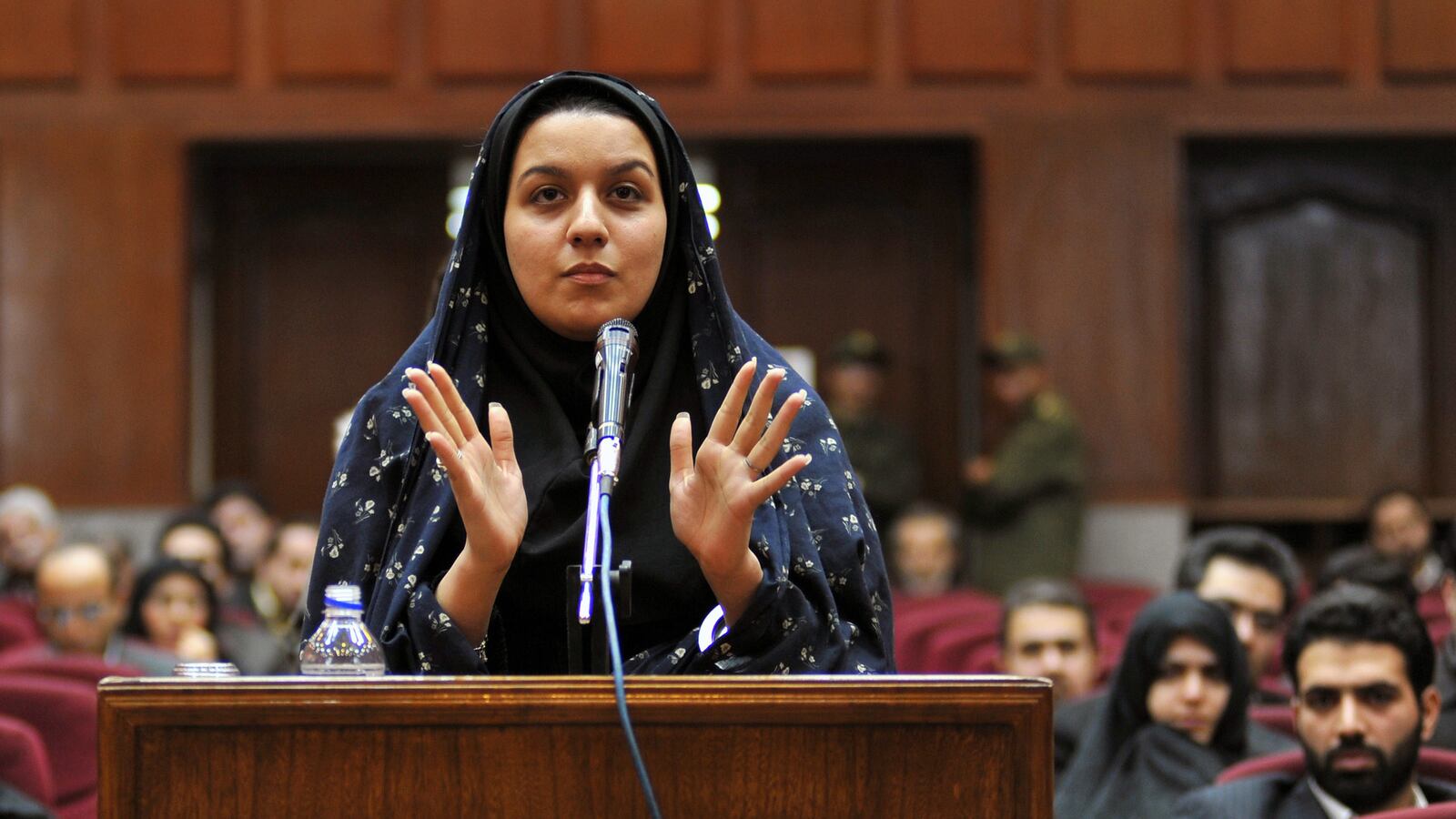 articles/2014/10/29/the-real-reason-iran-killed-this-woman-for-defending-herself/141028-lake-iran-tease_nmx9of