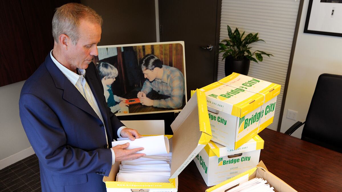 articles/2012/10/21/the-boy-scouts-perversion-files-detail-abuses-convictions-and-a-shocking-cover-up/boy-scouts-abuse-ross_juxpsk