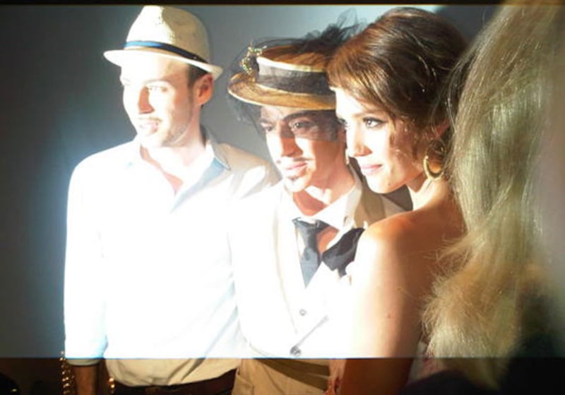 galleries/2010/07/08/celebrity-twit-pics/twitpi711---alba_ifuabn