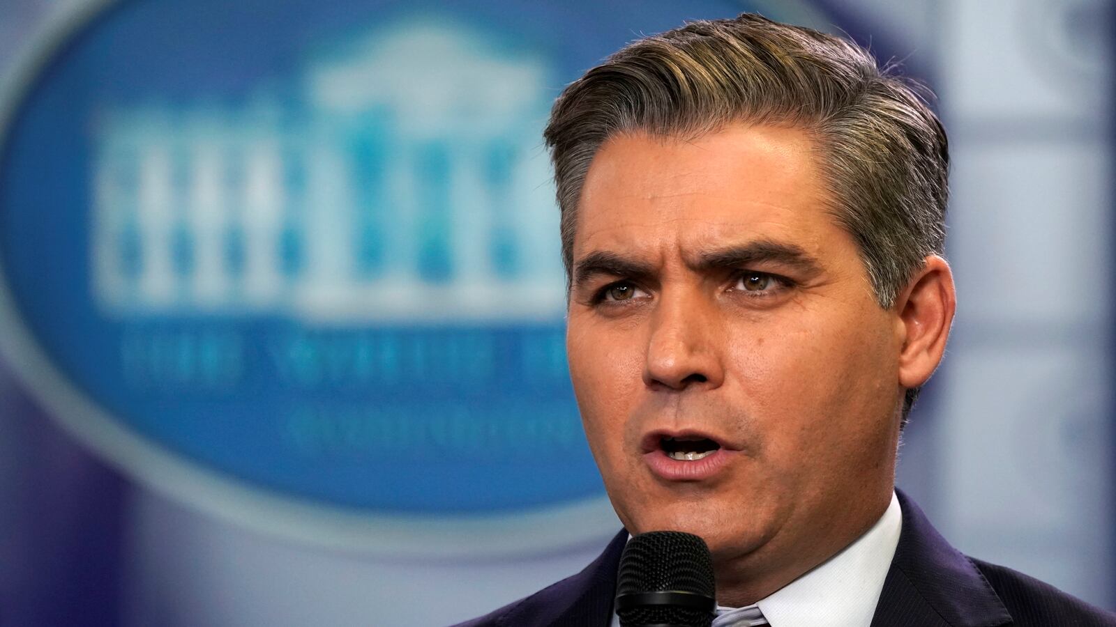 2018-11-27T194659Z_382368538_RC1C5183CA00_RTRMADP_3_USA-TRUMP_chzci6