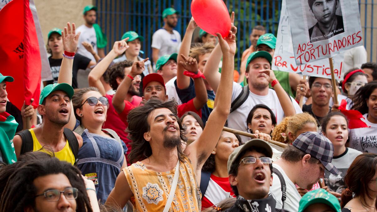 articles/2012/06/20/is-the-rio-20-environmental-summit-a-failure/rio-g20-margolis_fht4n1