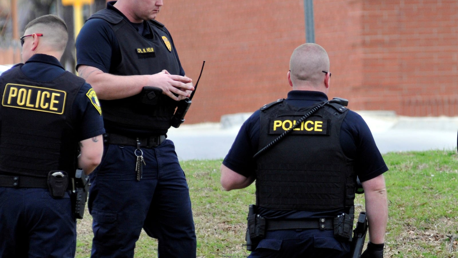 2017-03-04T120000Z_57440201_RC161D27C4A0_RTRMADP_3_OKLAHOMA-FLAG-RALLY_wrbcri