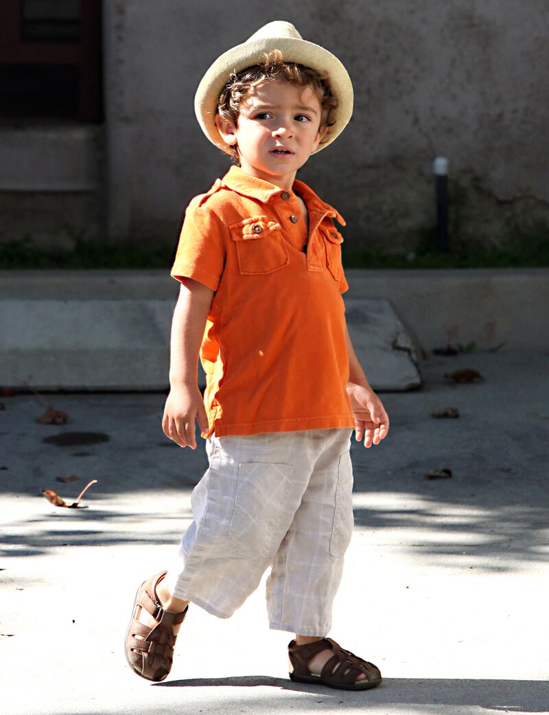 galleries/2013/06/11/toddlers-in-fedoras-this-summer-s-hottest-kid-fashion-trend/toddler-fedoras-mcconaughey_gl80gb
