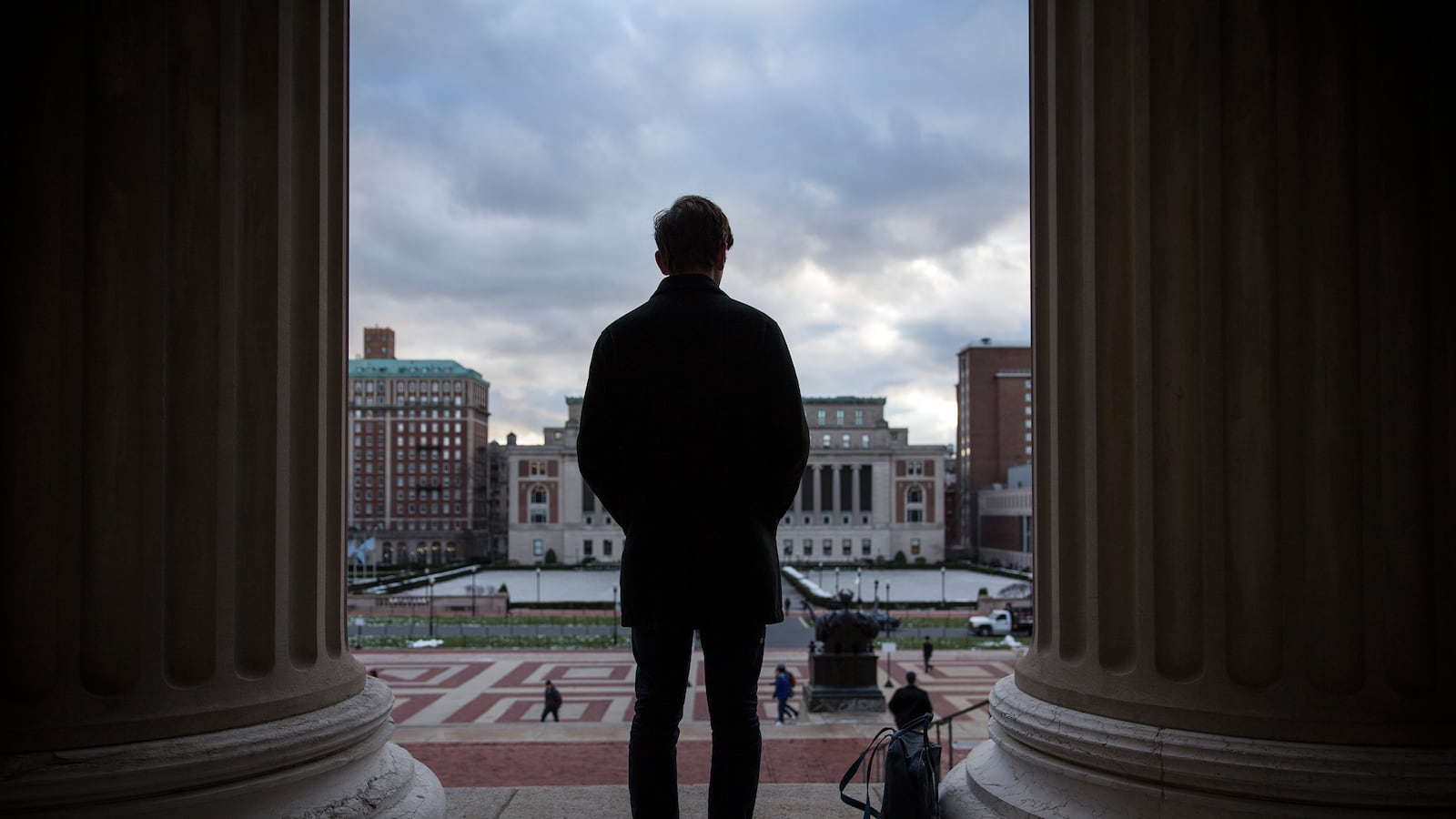 articles/2015/04/24/columbia-student-joins-the-men-fighting-back-in-campus-rape-cases/150424-shire-columbia-tease_pnilxf