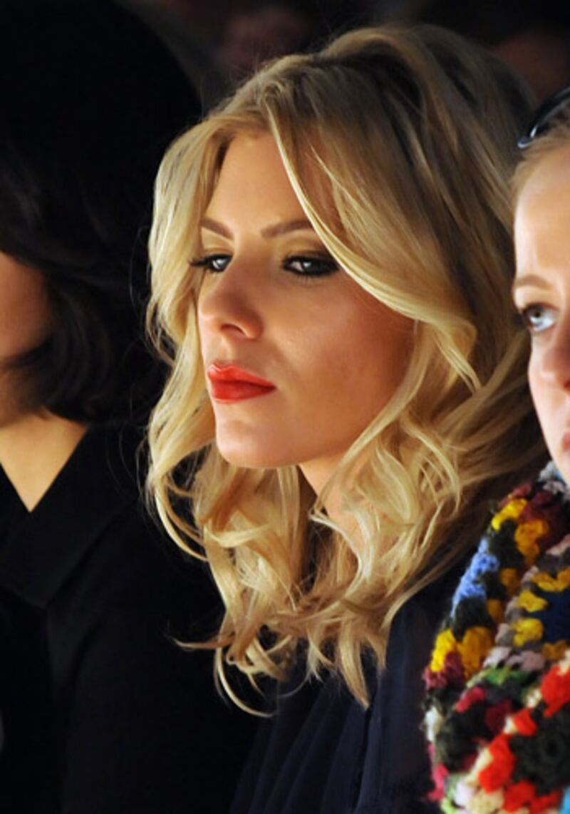 articles/2012/04/23/report-mollie-and-harry-hide-out-at-friends/mollie-king-prince-harry8_h9qeyi