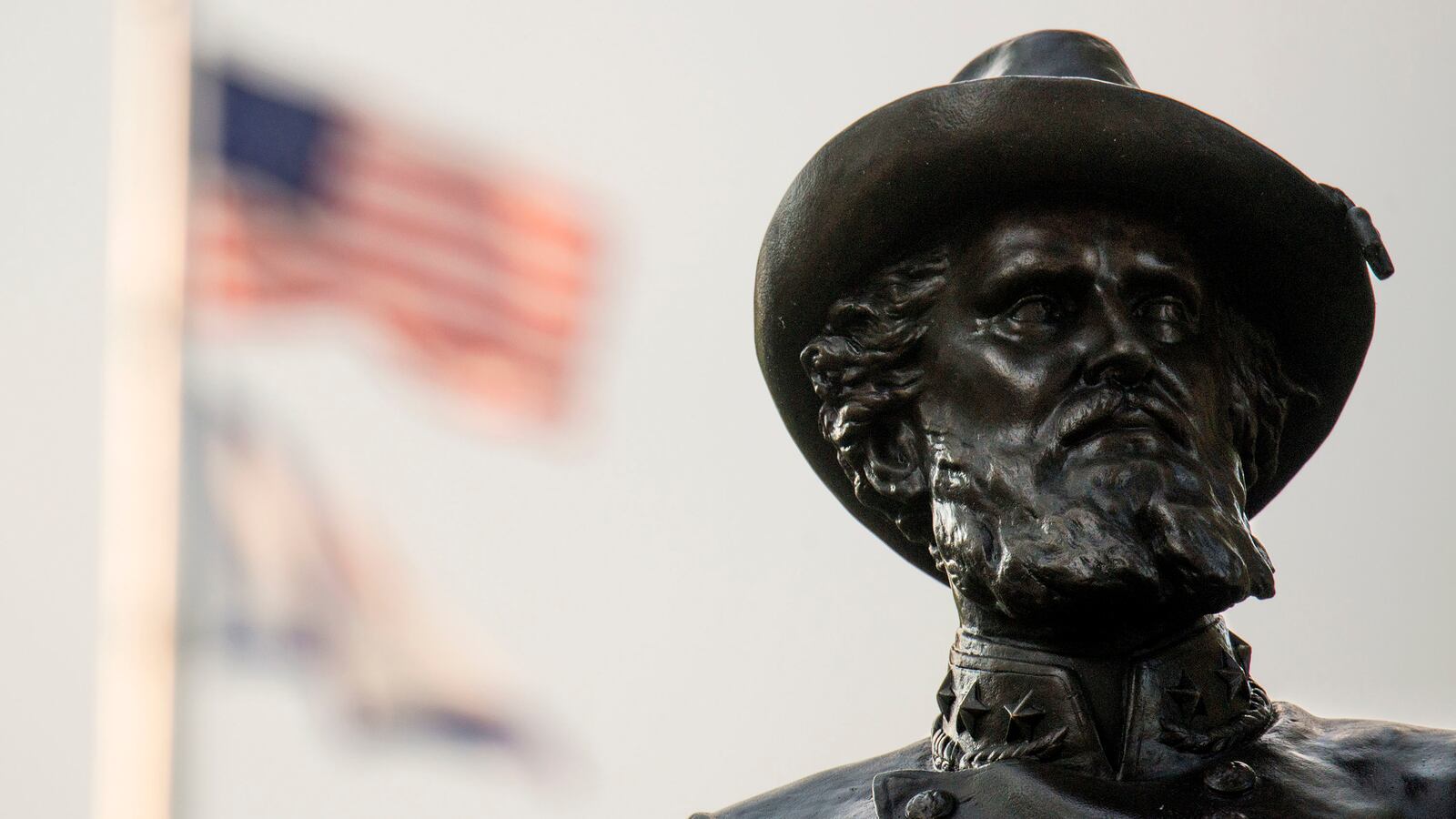 190913-halloway-slaveowner-descendent-tease_omf0mr