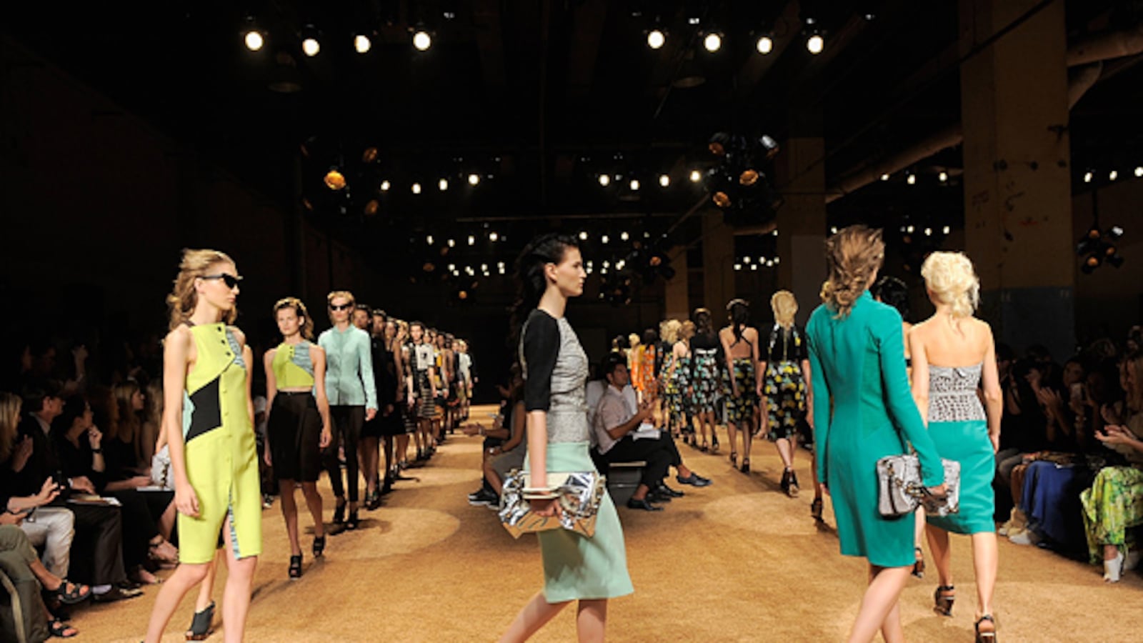 articles/2011/10/09/celine-proenza-schouler-louis-vuitton-normal-sized-bags-for-spring-2012/handbags-sidell-teaser_mpyxfu