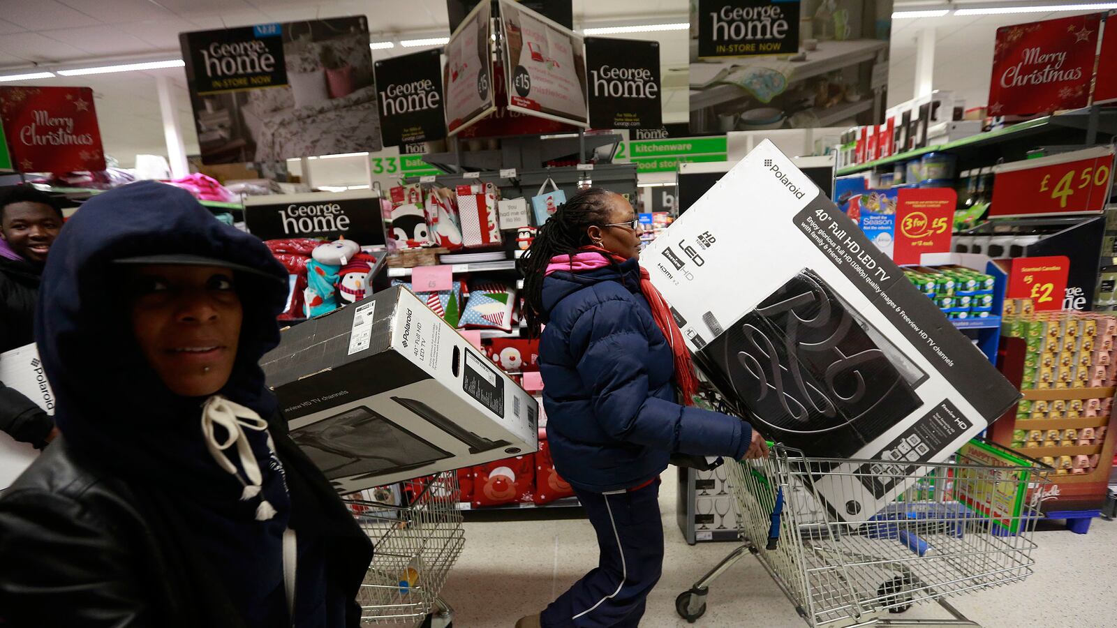 galleries/2014/11/28/black-friday-photos/141128_black-friday_05_ivuukm