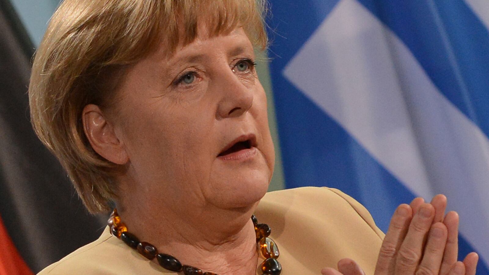 cheats/2012/08/27/no-greek-euro-exit-merkel-says/no-greek-euro-exit-merkel-cheat_wwcdwd
