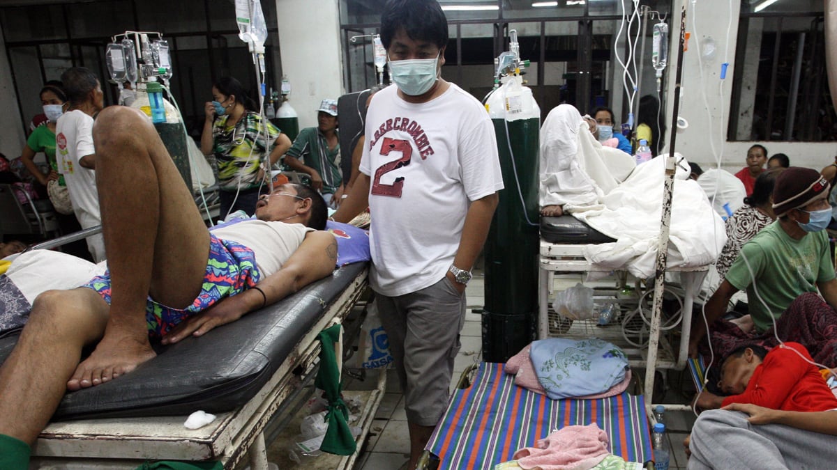 cheats/2012/01/04/dozens-buried-in-philippines-landslide/phillipines-landslide-disaster-box_xh3jtm