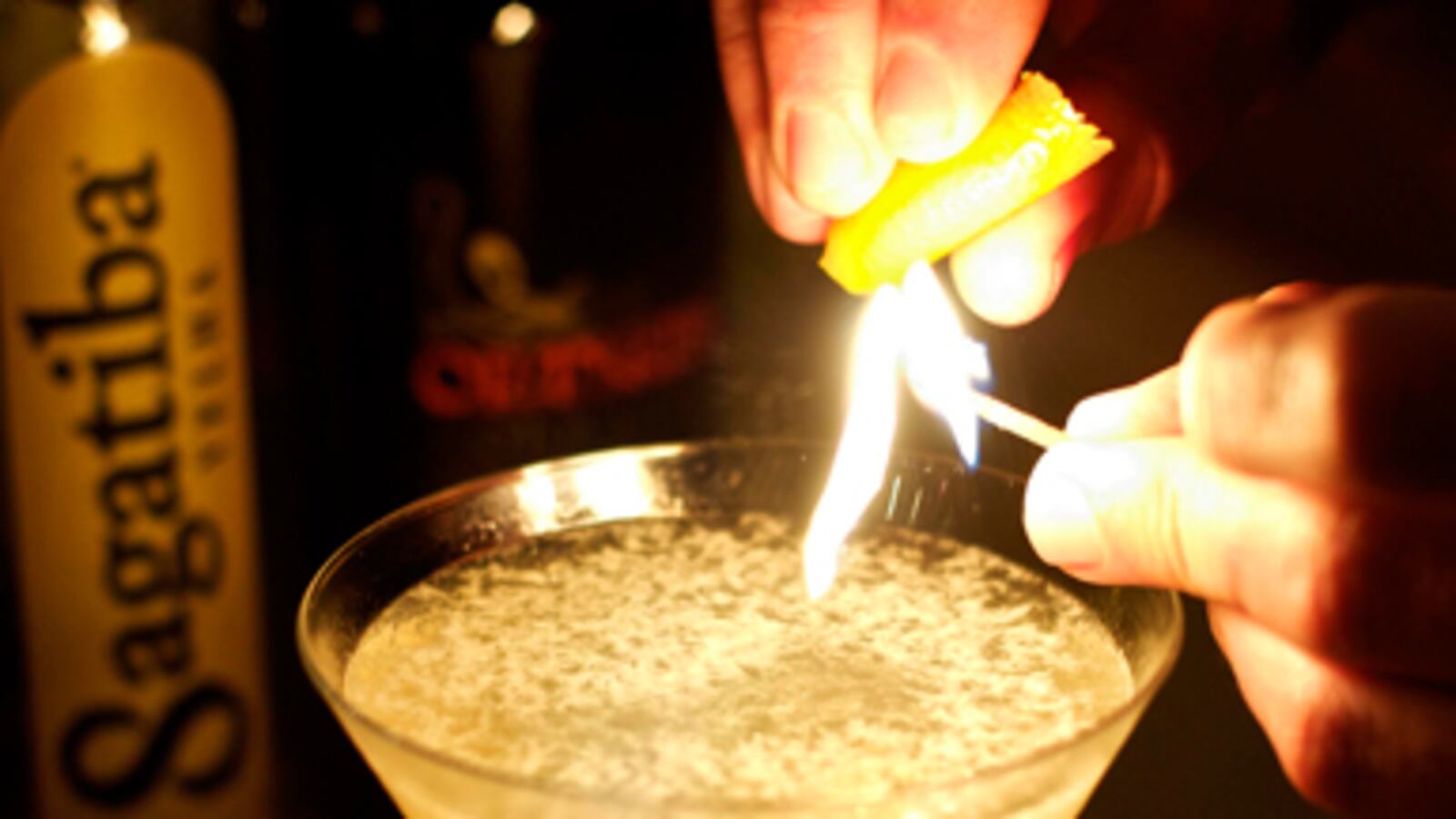 articles/2011/05/01/film-inspired-cocktails-fast-fives-fiery-flavorful-drink/brown-cocktails---1_bst3ff