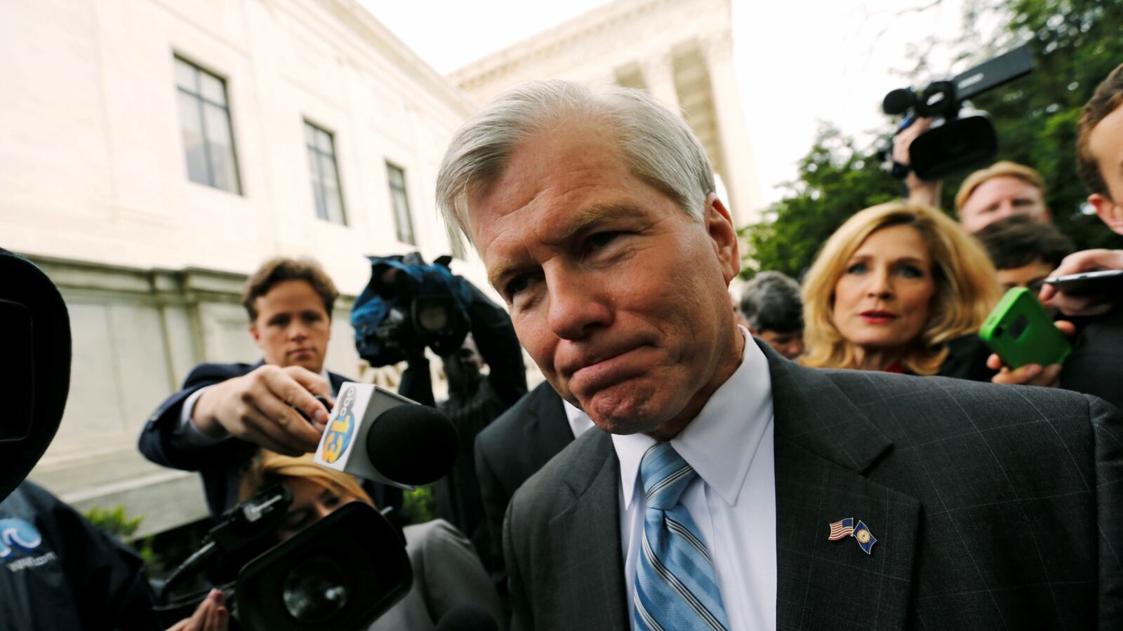 cheats/2016/09/02/u-s-attorney-recommends-another-mcdonnell-trial/160902-bob-mcdonnell-cheat_mnpvog