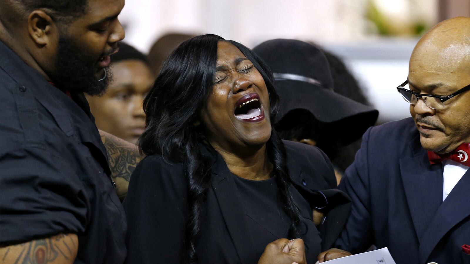 articles/2016/07/15/baton-rouge-mayor-is-no-show-at-alton-sterling-s-funeral/160715-kopplin-alton-sterling-tease_t7gg4q