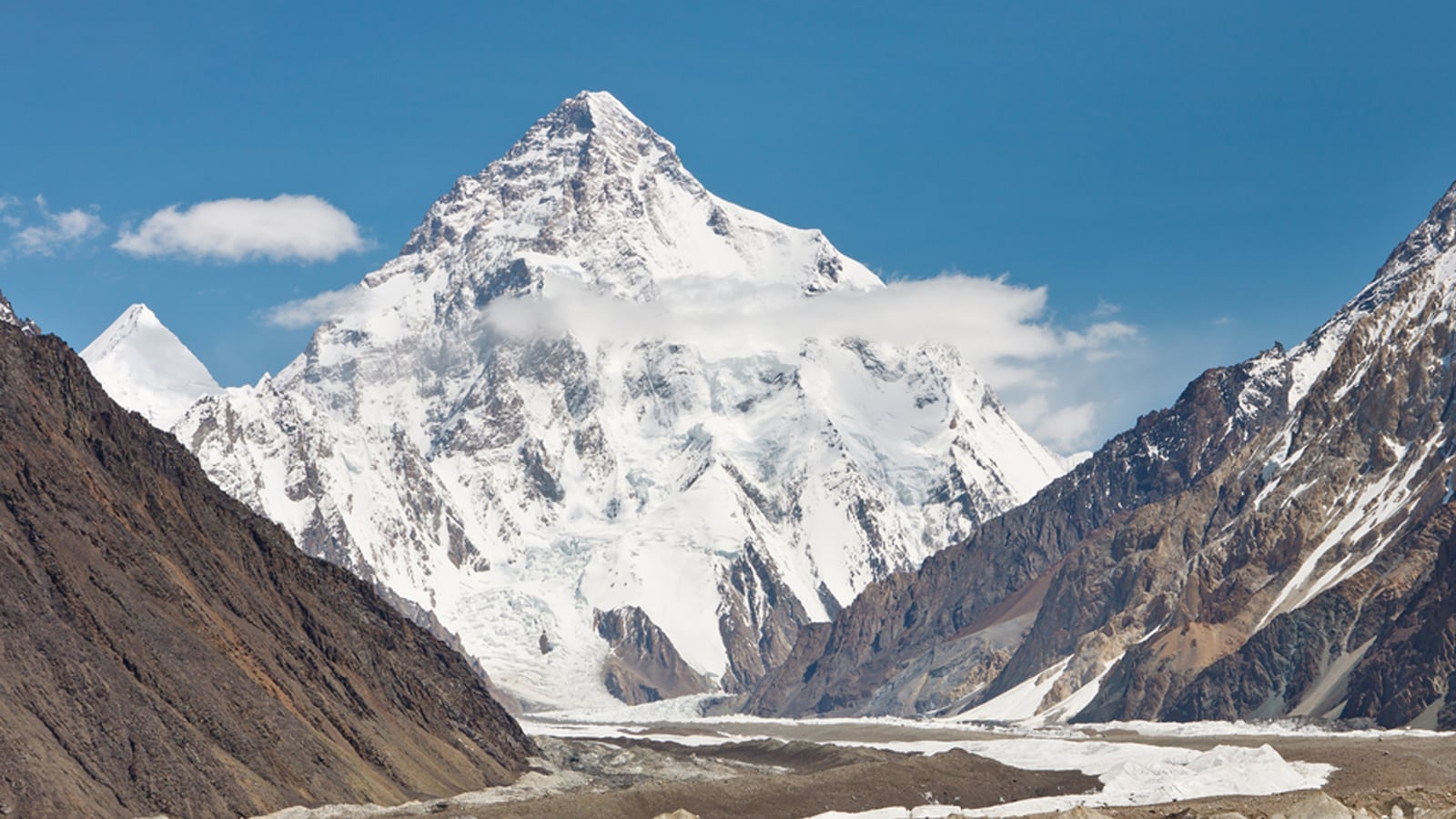 articles/2014/05/08/now-that-everest-is-closed-check-out-these-other-extreme-adventures/140430-lexus-everest-tease_mvnyey