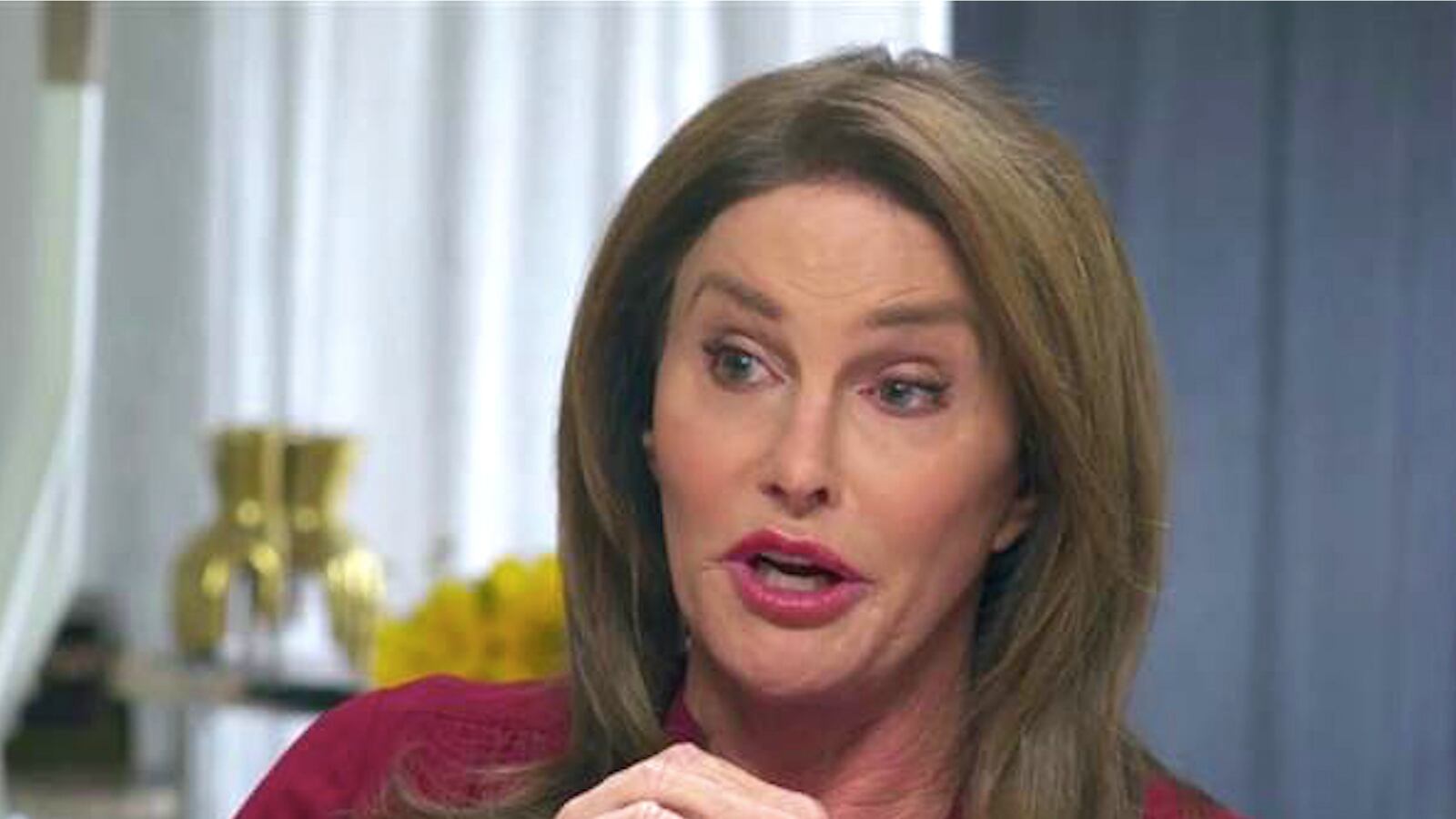 articles/2016/03/02/caitlyn-jenner-i-will-talk-to-gop-nominee-about-trans-issues/160302-wilstein-caitlyn-tease_gydlii