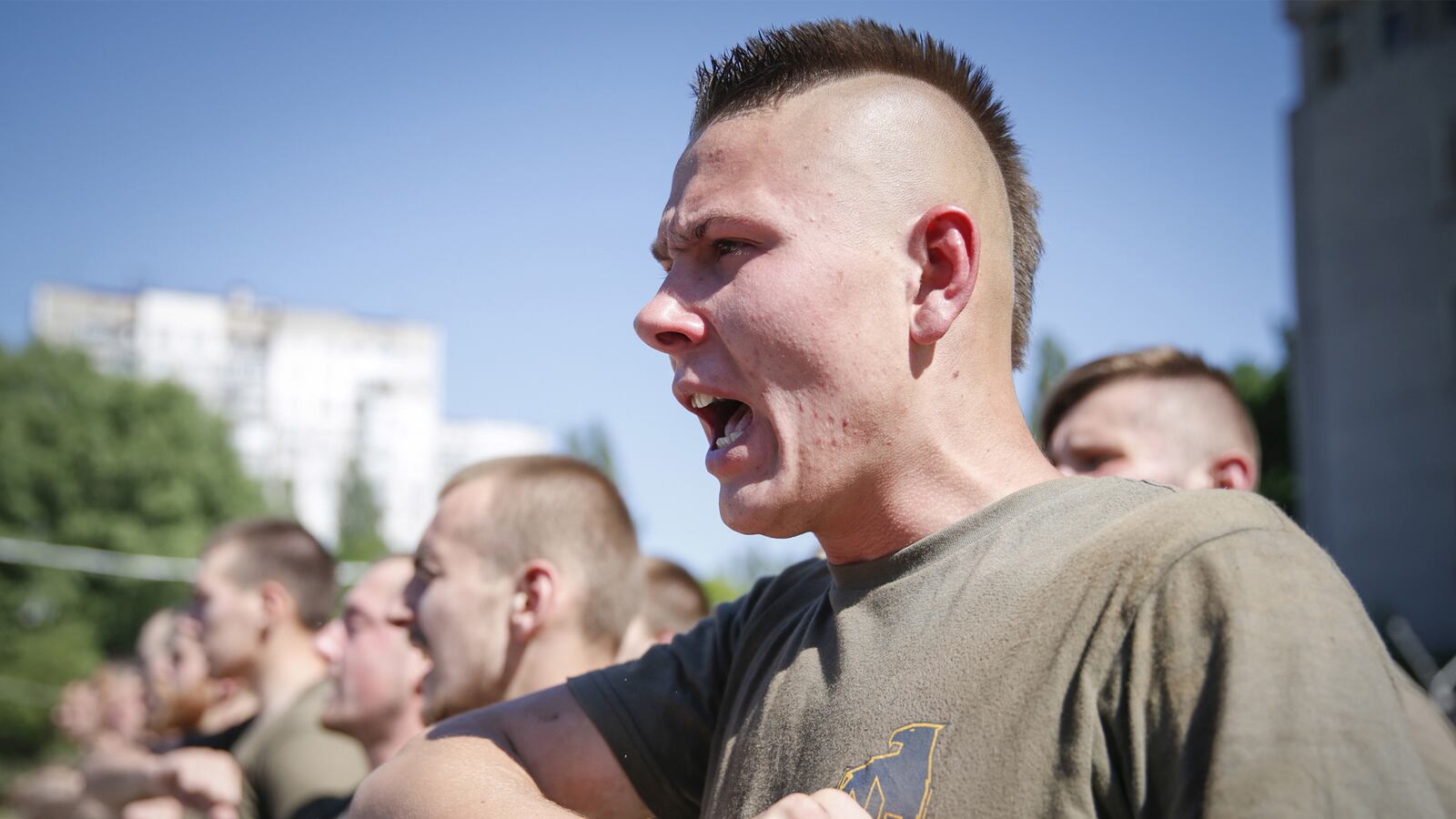 articles/2015/07/04/is-the-u-s-training-neo-nazis-in-ukraine/150703-cathcart-ukraine-nazis-tease_vavw48
