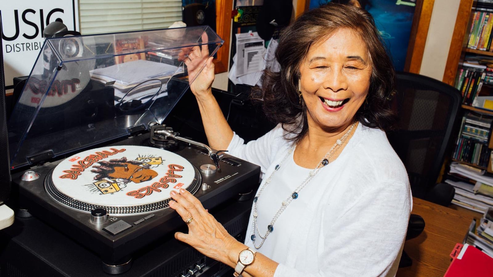 210122-meschino-reggae-gma-tease_h4vycz