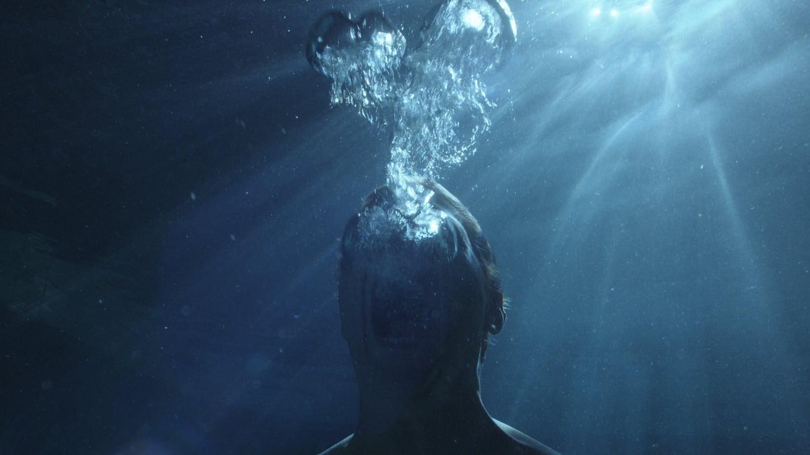 articles/2014/06/24/from-lost-to-the-rapture-creators-damon-lindelof-and-tom-perrotta-on-hbo-s-the-leftovers/140623-stern-leftovers-tease_f4vxl6