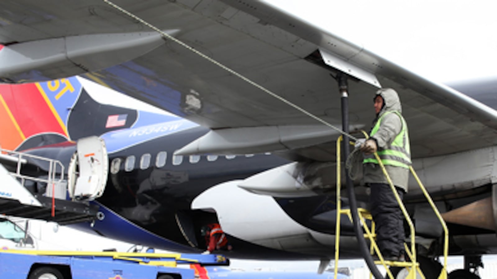 articles/2011/04/03/southwest-airlines-tried-to-push-back-safety-checks-for-cracking-fuselages/irving-southwest_171075_aodtsl