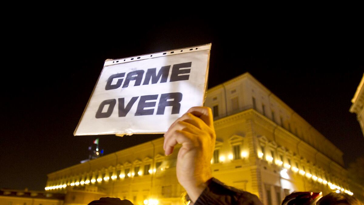 articles/2011/11/12/silvio-berlusconi-steps-down-protesters-celebrate-in-front-of-his-home/berlusconi-resigns-onscener-nadeau_ta67zq