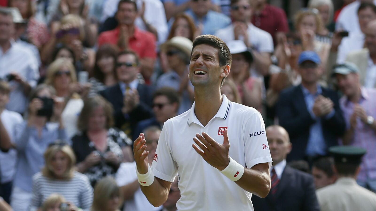 cheats/2014/07/06/djokovic-takes-down-federer-at-wimbledon/140706-djokovic-cheats_hcdtc8