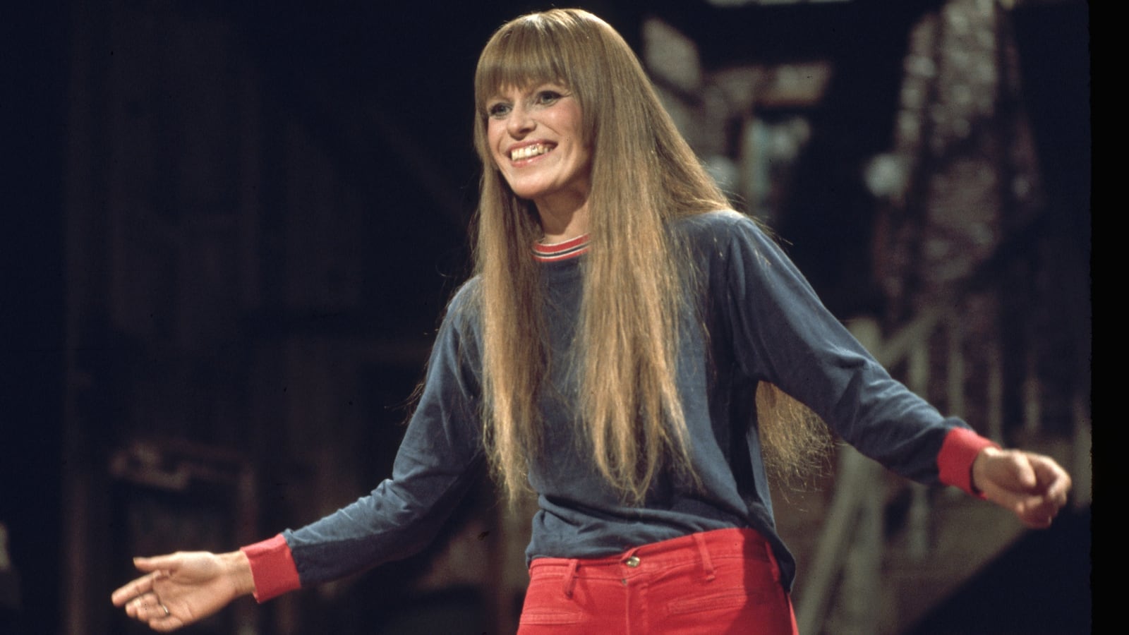 Louise Lasser, star of 1970s cult TV show Mary Hartman, Mary Hartman hosts Saturday Night Live.