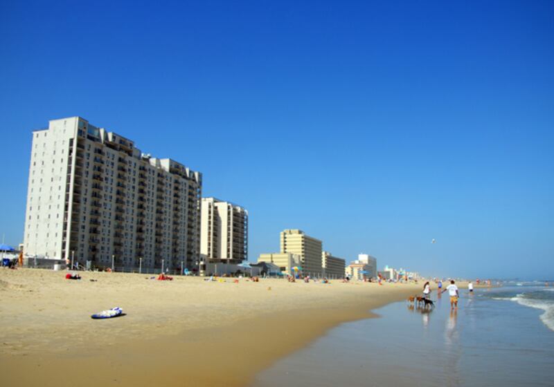 galleries/2011/02/06/best-love-cities/love-cities---virginia-beach_bkeynm