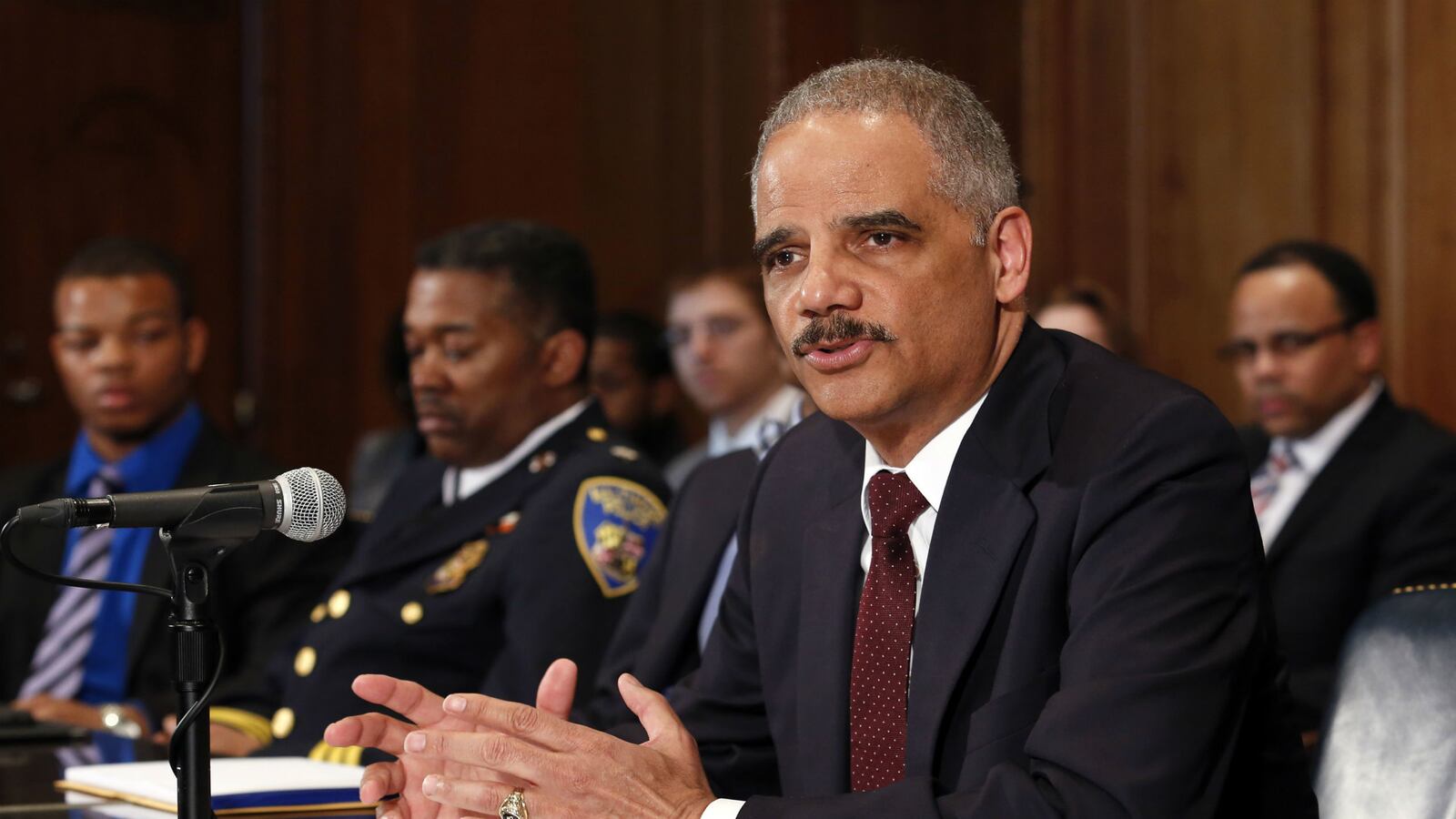 cheats/2015/07/06/holder-snowden-plea-deal-a-possiblity/150706-eric-holder-cheat_hjigv8