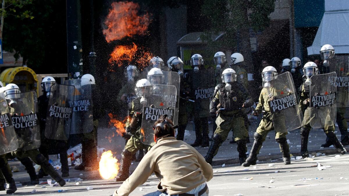 cheats/2011/10/20/one-dead-in-greek-protests/greece-one-protestor-killed-cheat_yqxhjy